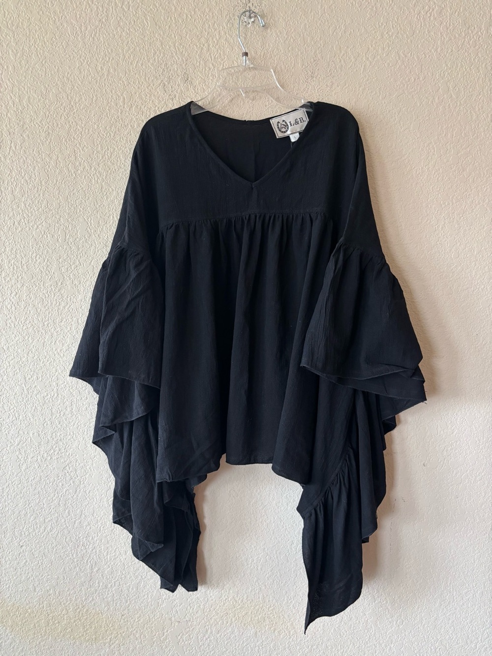 L&B Lucky & Blessed black v-neck blouse dramatic tiered ruffle sleeves L NWT